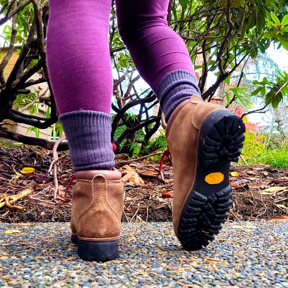 Vasque + Vibram Vintage Italian Leather Hiking Boots - Women’s size 6 - Picture 8 of 9